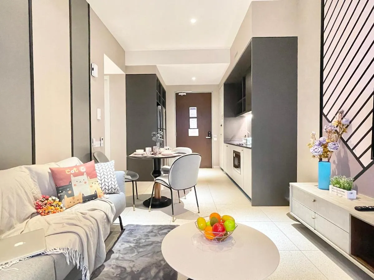 Modern 2B2B Apt Near Mid Valley - Wifi - Infinity Pool - Gym Kuala Lumpur Malaysia