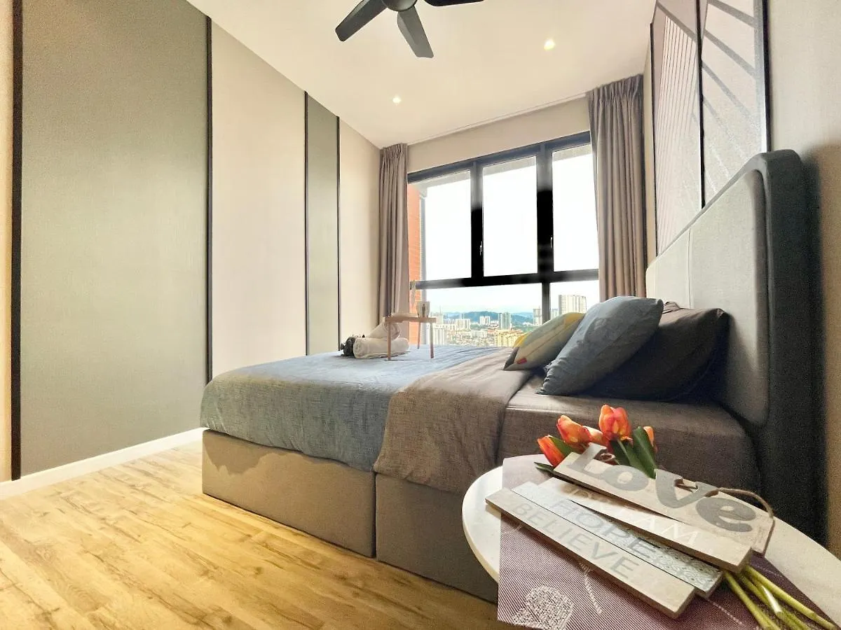 Modern 2B2B Apt Near Mid Valley - Wifi - Infinity Pool - Gym Kuala Lumpur Lägenhet