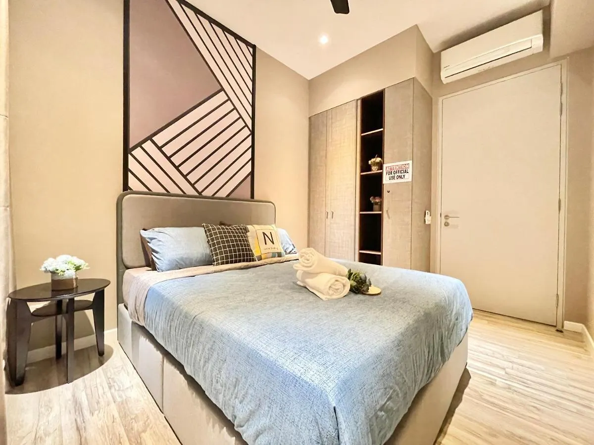 Lägenhet Modern 2B2B Apt Near Mid Valley - Wifi - Infinity Pool - Gym Kuala Lumpur