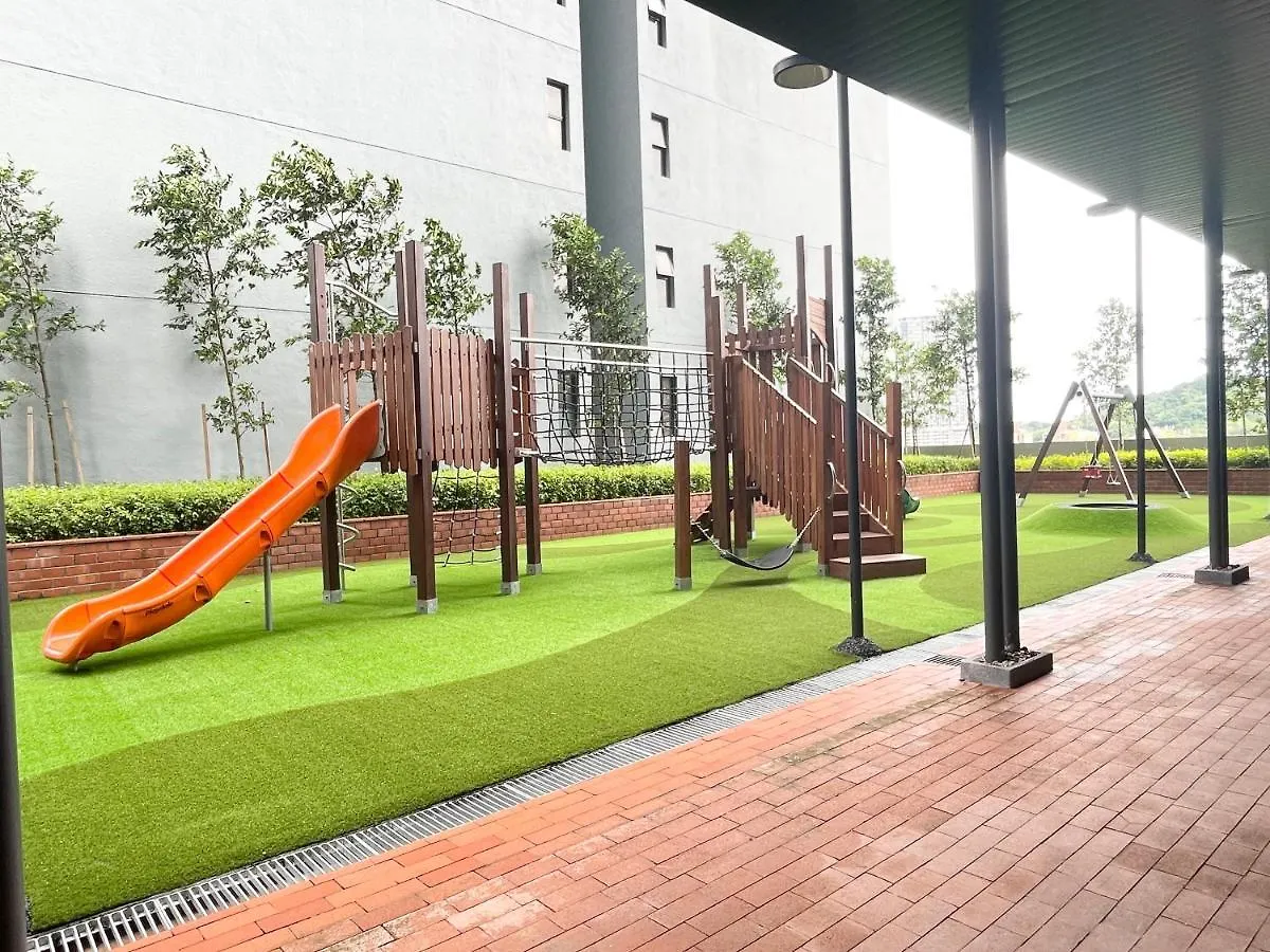 Modern 2B2B Apt Near Mid Valley - Wifi - Infinity Pool - Gym Kuala Lumpur Lägenhet